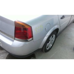 opel vectra c berlina del año 2003