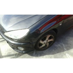 peugeot 206 berlina del año 2004