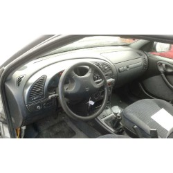 citroen xsara berlina del año 2000