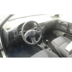 volkswagen polo berlina (6n1) del año 1996