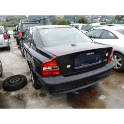 volvo s80 berlina del año 2001