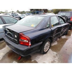 volvo s80 berlina del año 2001