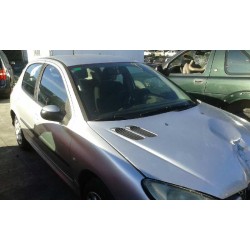 peugeot 206 berlina del año 2005