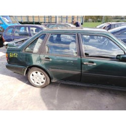 volvo serie 440 del año 2000