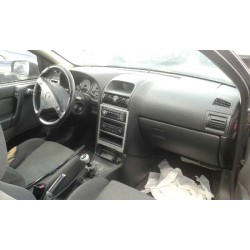 opel astra g berlina del año 2003