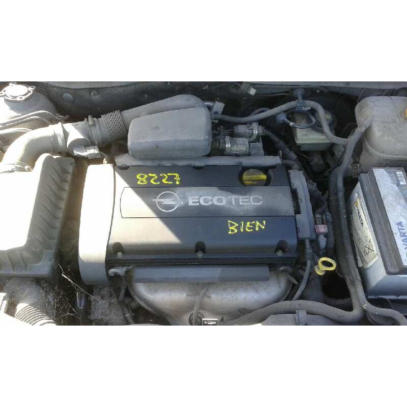 opel astra h berlina del año 2004