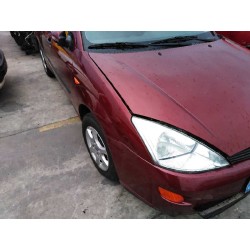 ford focus berlina (cak) del año 2000