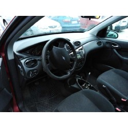 ford focus berlina (cak) del año 2000