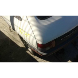 peugeot 205 berlina del año 1992