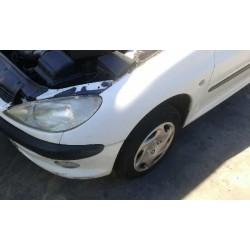 peugeot 206 berlina del año 2001