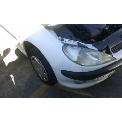 peugeot 206 berlina del año 2001