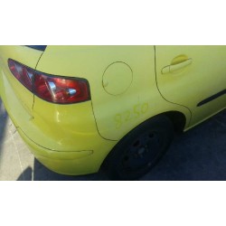 seat ibiza (6l1) del año 2002