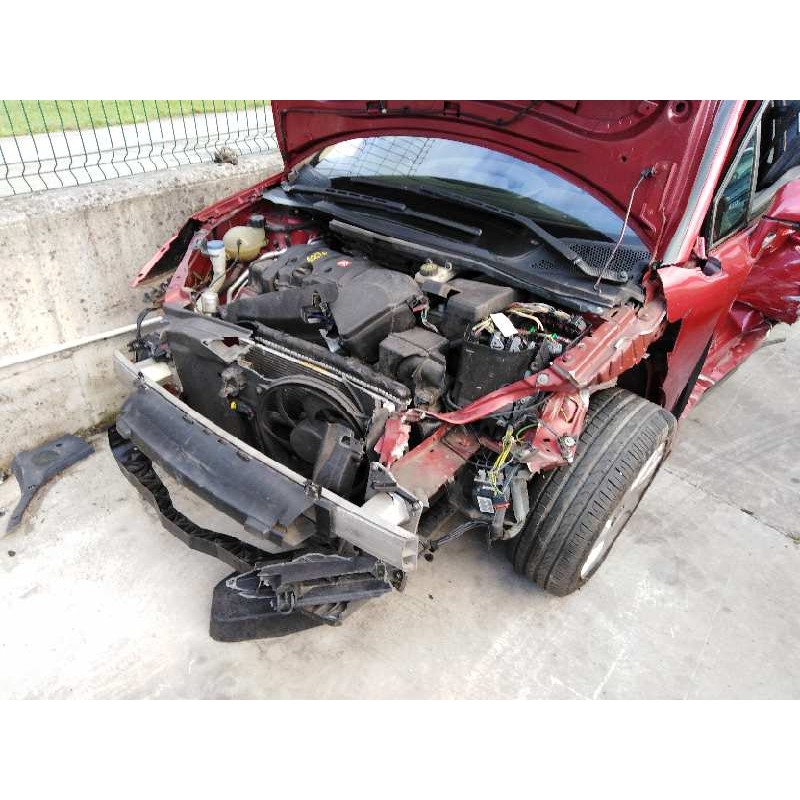 citroen c4 berlina del año 2005