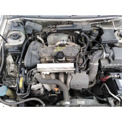 volvo s40 berlina del año 1950