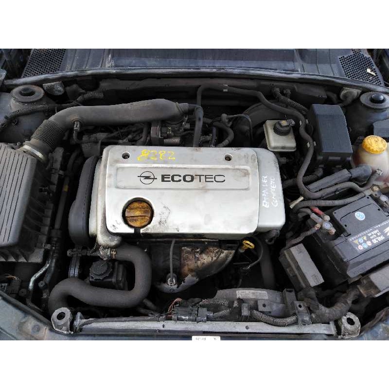 opel vectra b berlina del año 2001