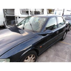 opel vectra b berlina del año 2001