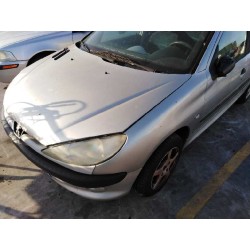 peugeot 206 berlina del año 2000