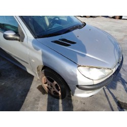 peugeot 206 berlina del año 2000