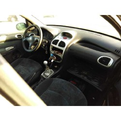 peugeot 206 berlina del año 2000