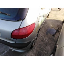 peugeot 206 berlina del año 2000