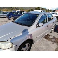 opel astra g berlina del año 1999