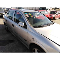 opel astra g berlina del año 1999