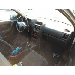 opel astra g berlina del año 1999