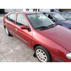 renault megane i fase 2 berlina (ba0) del año 2000