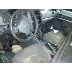 volkswagen golf v berlina (1k1) del año 2005