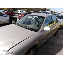 hyundai lantra berlina (rd) del año 1999