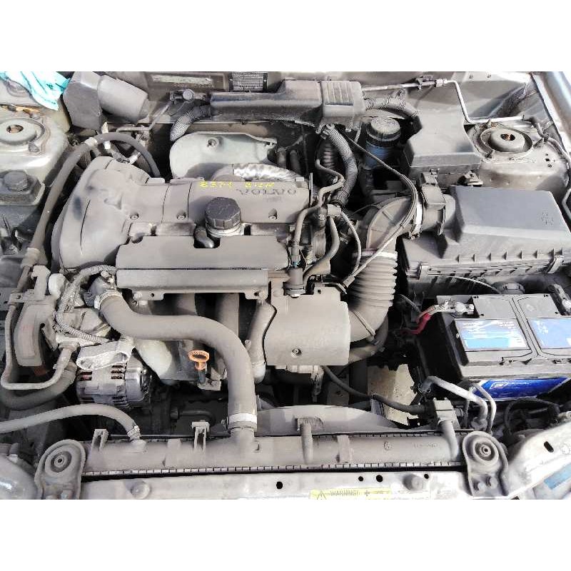 volvo s40 berlina del año 2002
