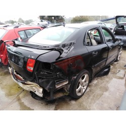 saab 9-3 berlina del año 2004