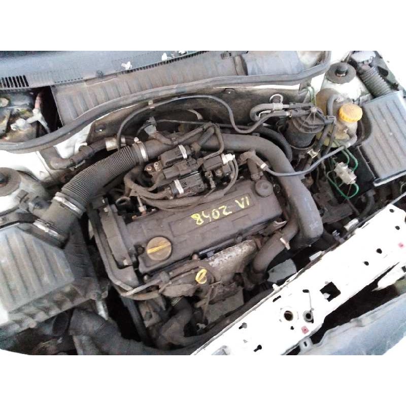 opel combo (corsa c) del año 2004