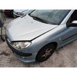 peugeot 206 berlina del año 2001