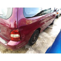 kia carnival del año 2000