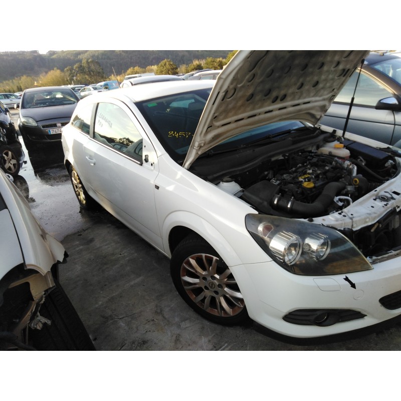 opel astra gtc del año 2009