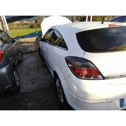 opel astra gtc del año 2009