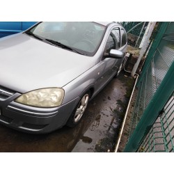 opel corsa c del año 2004