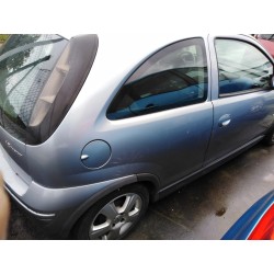 opel corsa c del año 2004