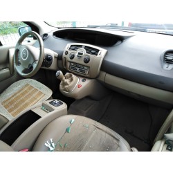 renault scenic ii del año 2008