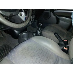 ford focus berlina (cak) del año 2001