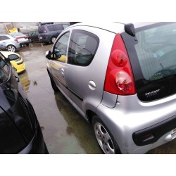 peugeot 107 del año 2008