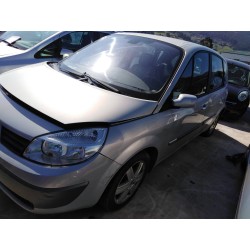 renault scenic ii del año 1950