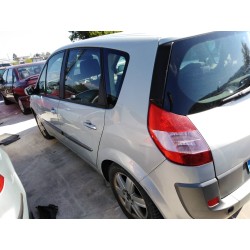 renault scenic ii del año 1950