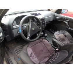 alfa romeo 146 del año 2000