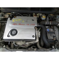 alfa romeo 146 del año 2000