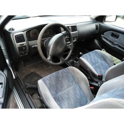 nissan almera (n15) del año 1999