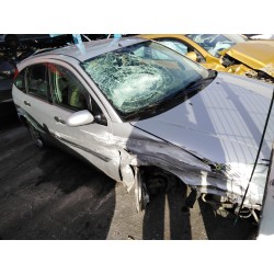 ford focus berlina (cak) del año 1950