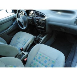 daewoo lanos del año 2002