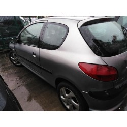 peugeot 206 berlina del año 2002